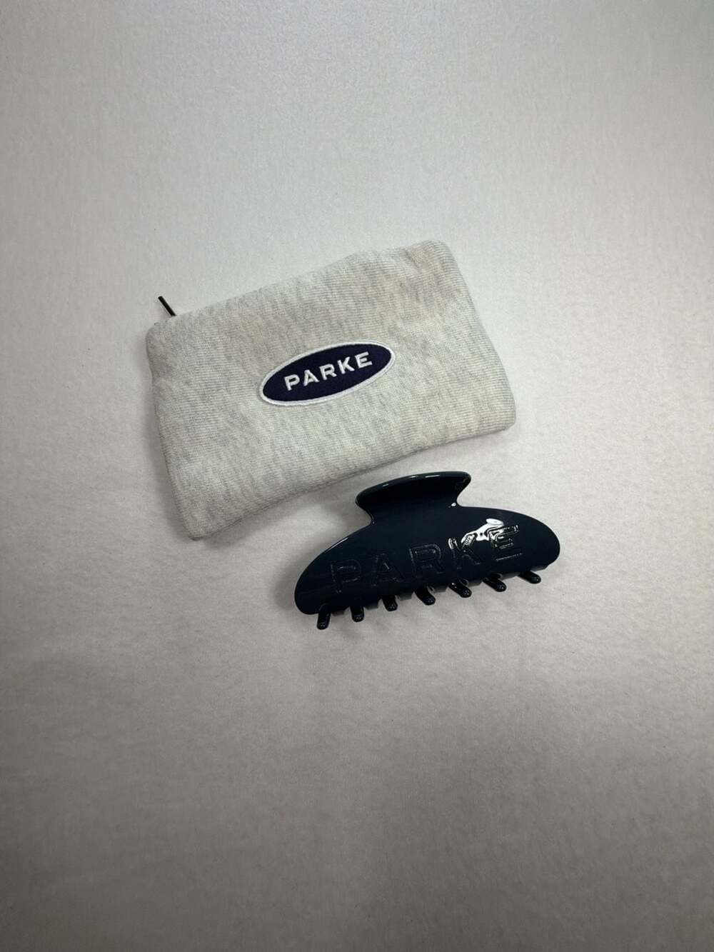 Parke Hair Claw Clip and Pouch Set Navy Blue With Pouch